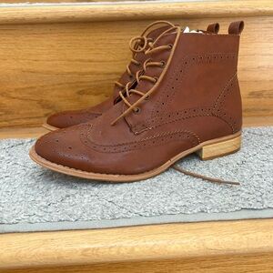 Steve Madden Vintage Look Boots